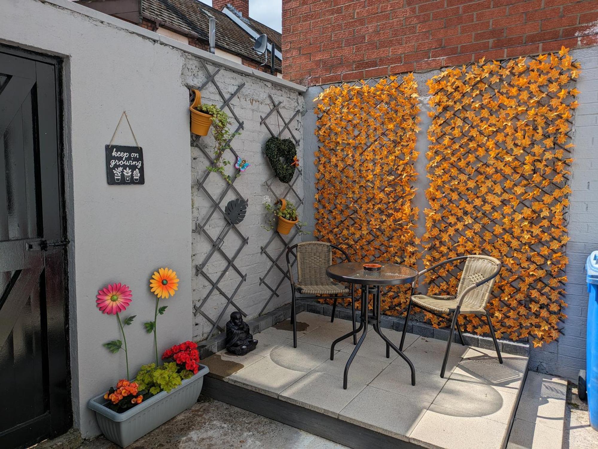 Maire Toireasa - Cosy Refurbished Property In The Gaeltacht Quarter Belfast Rom bilde